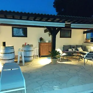Costera Bed and breakfast